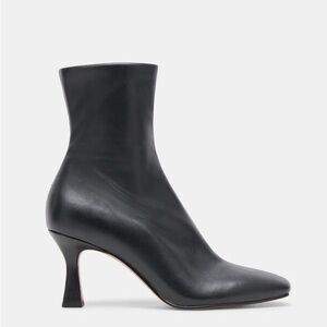 Dolce Vita Glamor boots in black Stella size 8